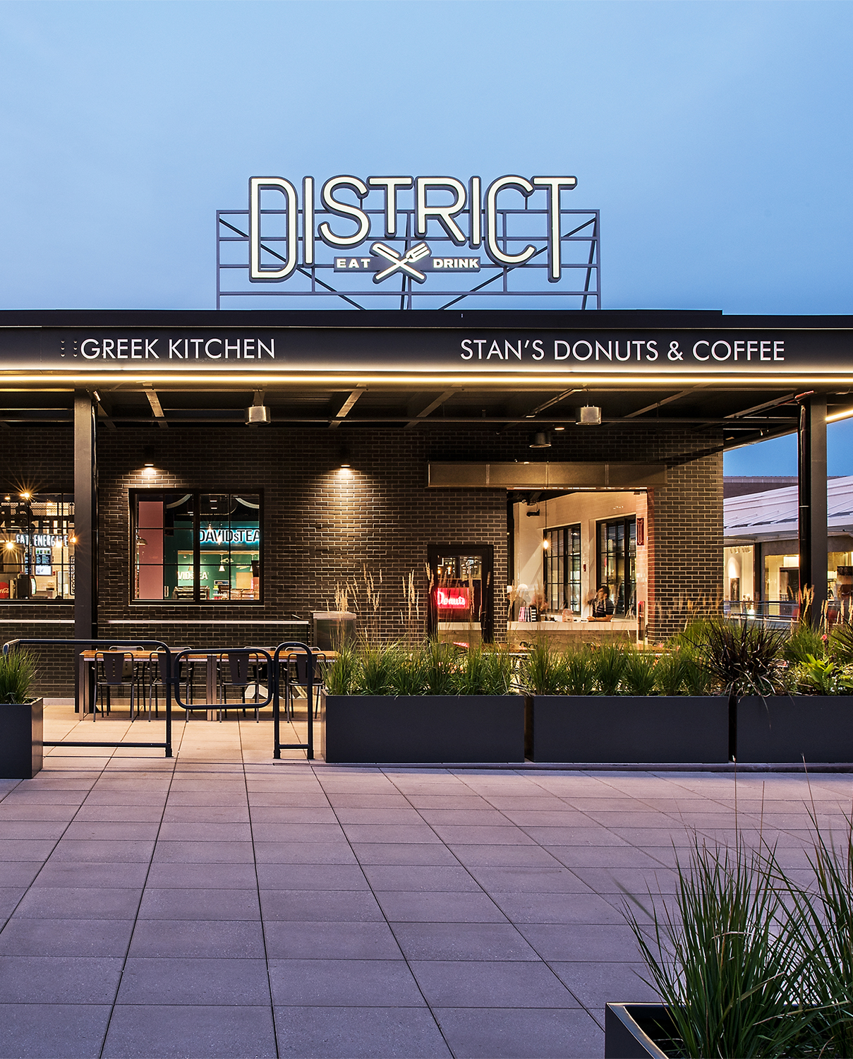 The District at Oakbrook Center